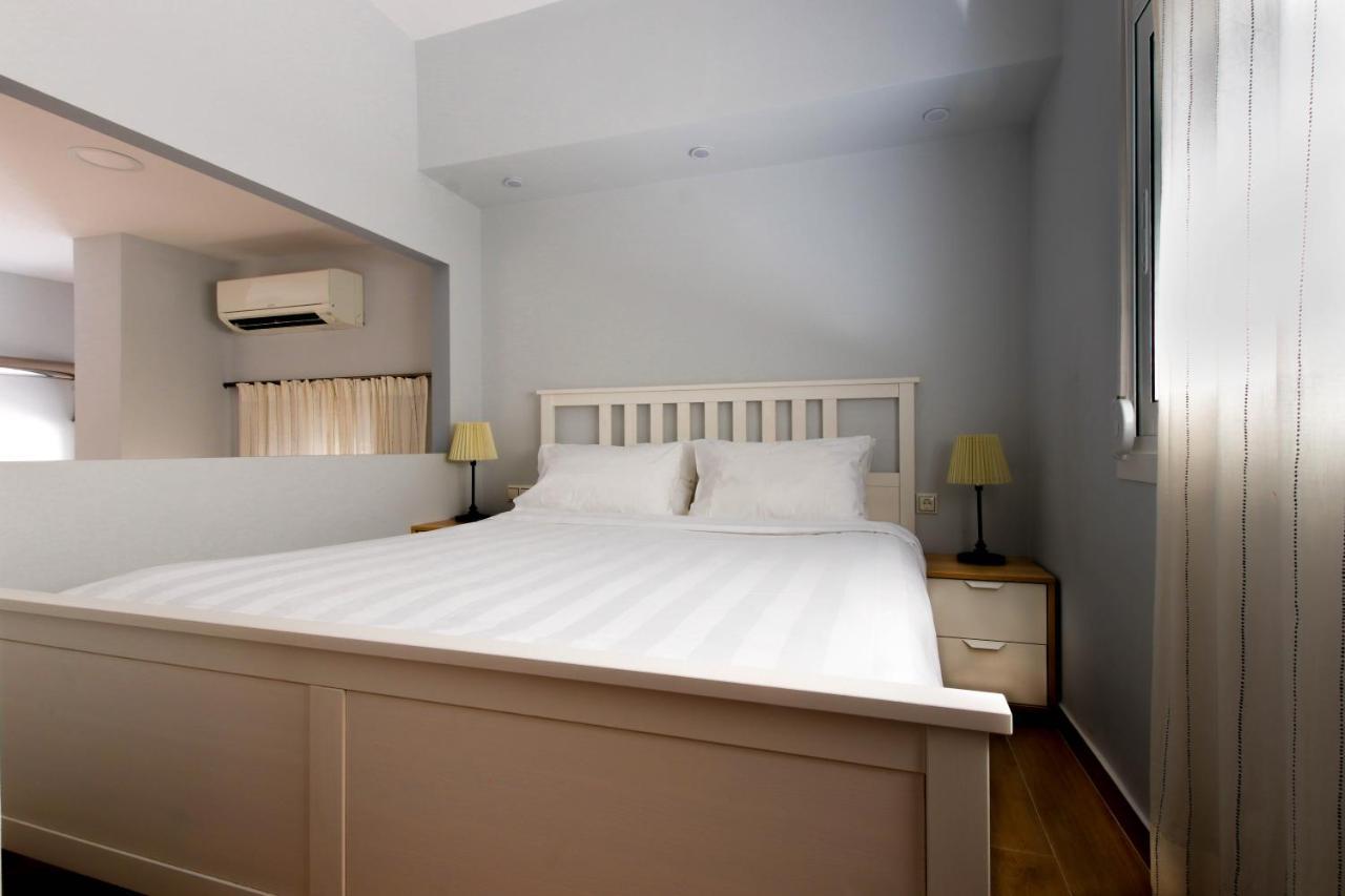 Twin Lofts Ταξιαρχών, A Kalamatastay Property Экстерьер фото